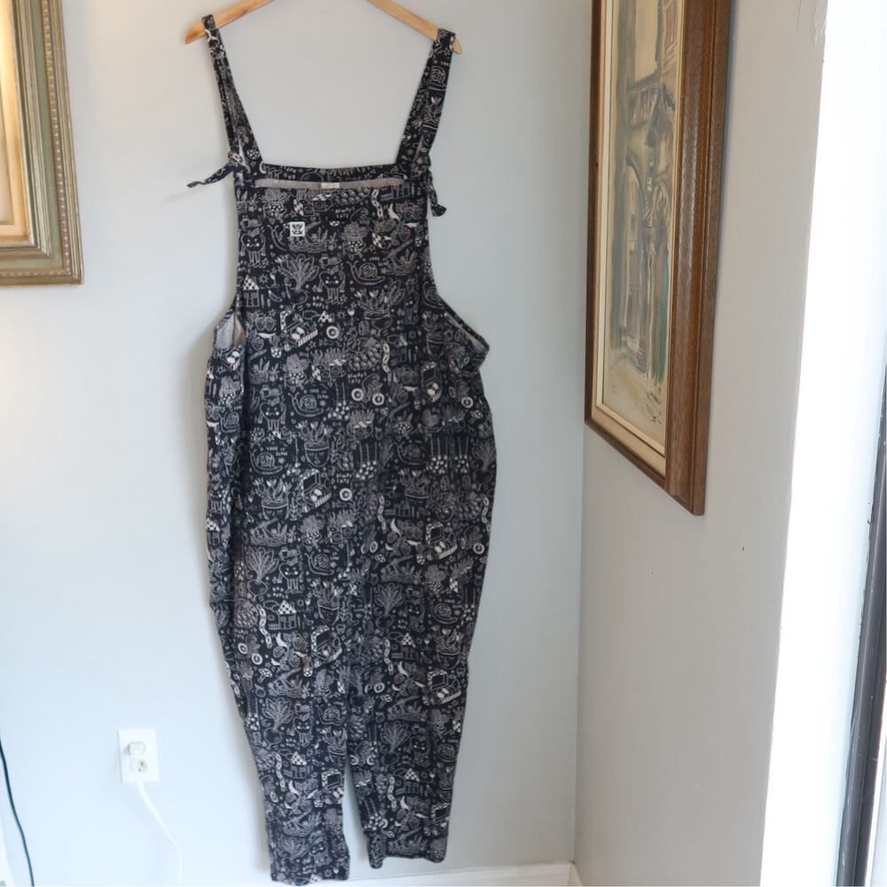 Lucy & Yak Plus Size Black White Doodle Print Organic Cotton Overalls US20